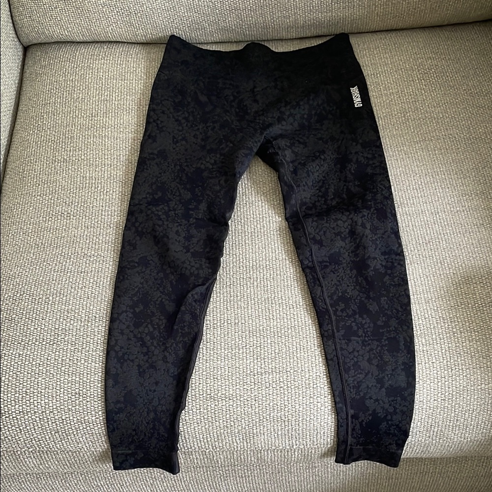 Black Leggings with Tapered Design and Elastic Cuffs